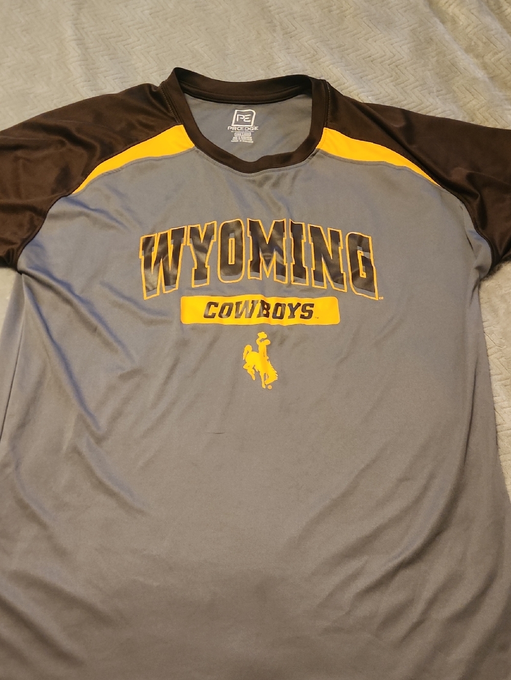 Pro Edge Wyoming Cowboys Gray, Brown & Yellow Short Sleeve Tee